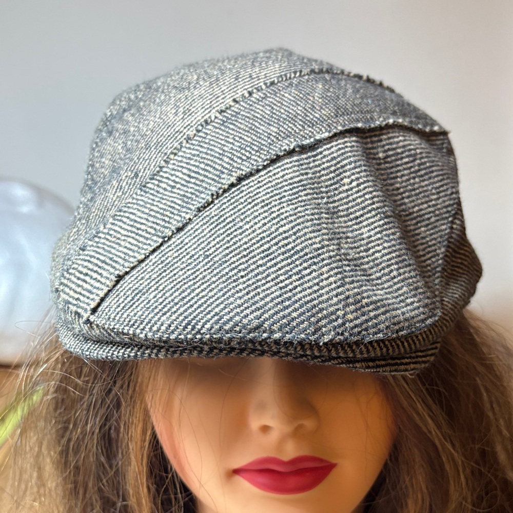 ALDO black and tan Poly Woven Flat Cap One Size